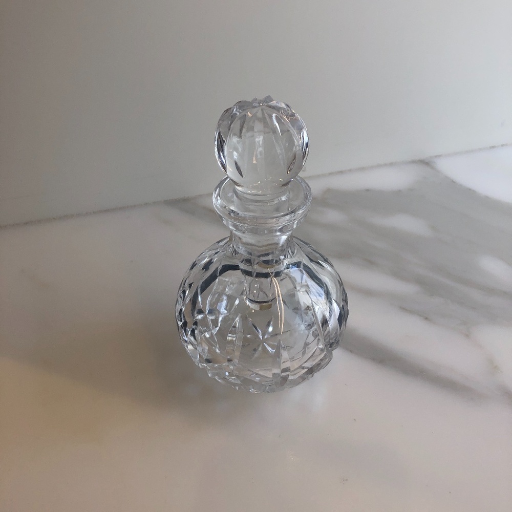 Cut glass perfume bottle  3" x 4 1/4" - NEW